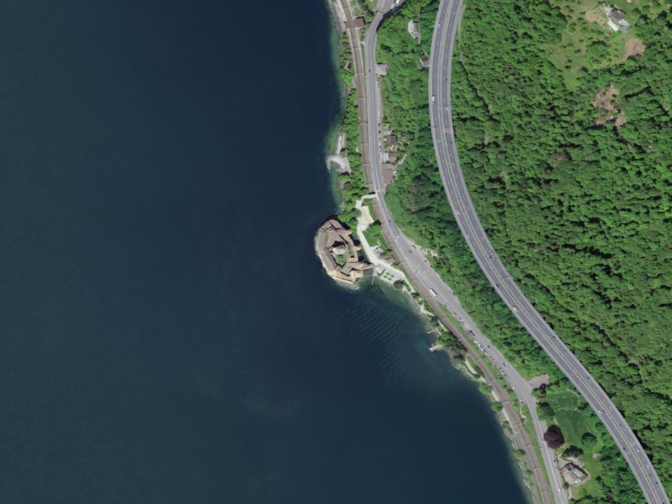 Recent swisstopo aerial view of the Château de Chillon demonstration area